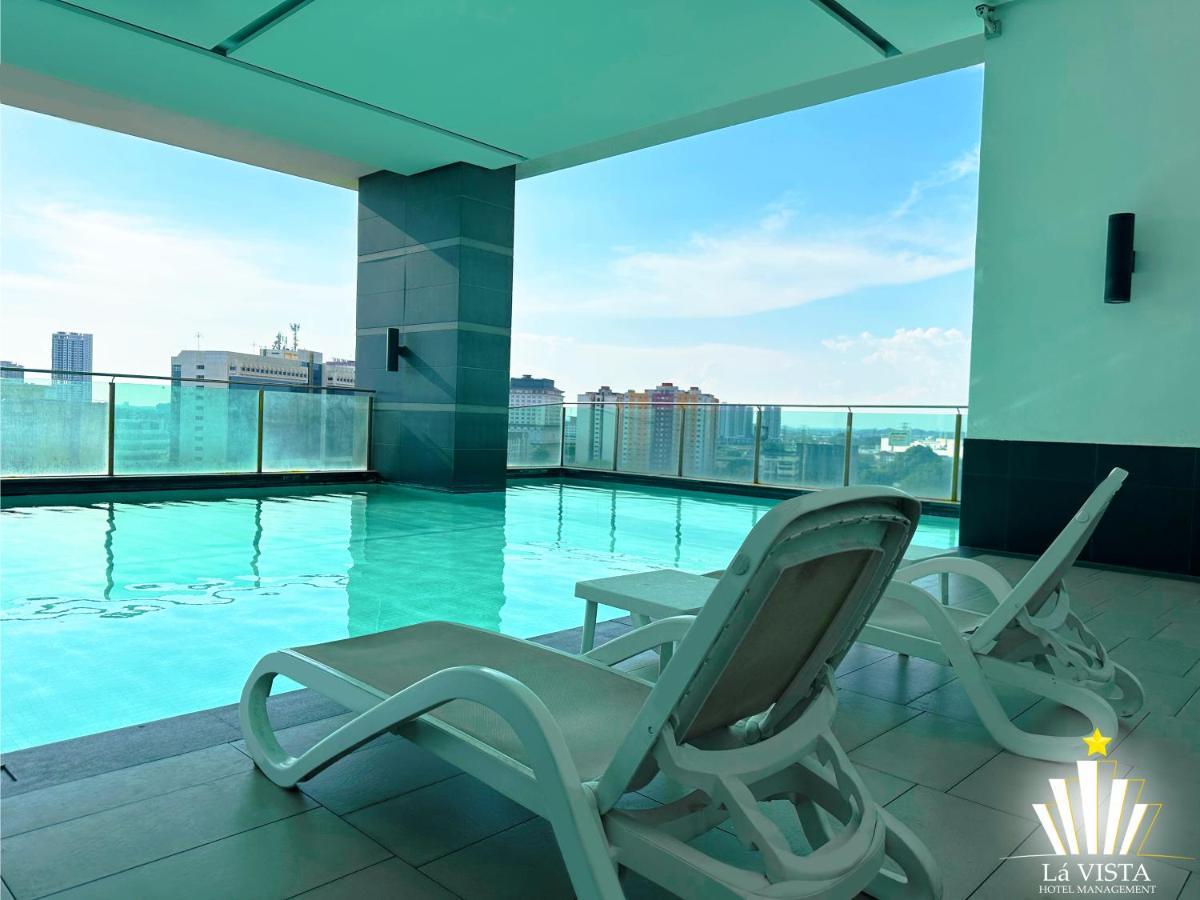 The Shore Hotel & Residences By La Vista Malacca Exterior photo