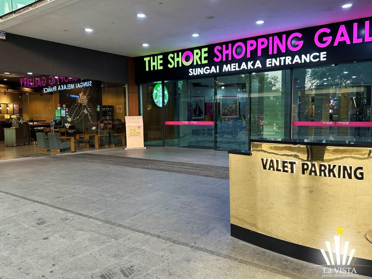The Shore Hotel & Residences By La Vista Malacca Exterior photo