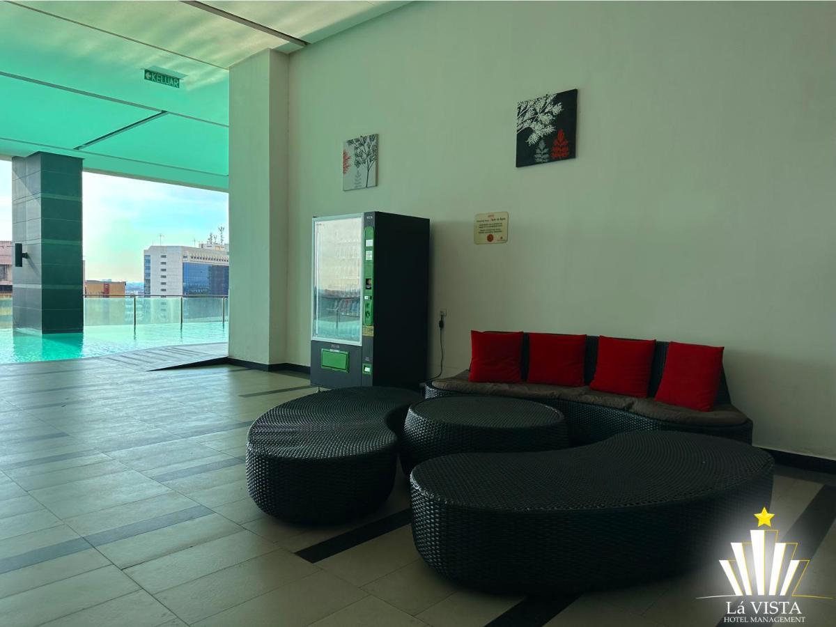 The Shore Hotel & Residences By La Vista Malacca Exterior photo