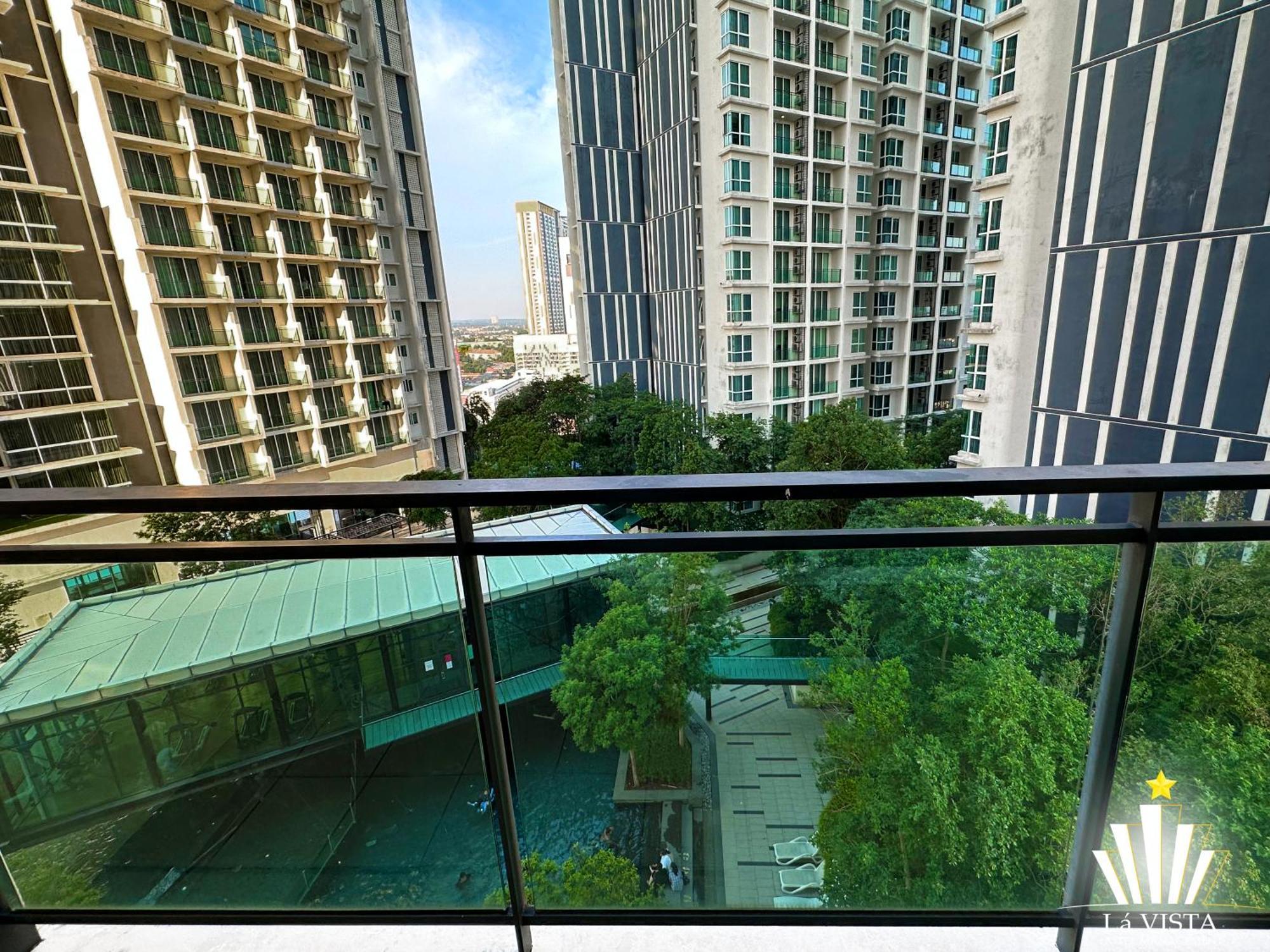 The Shore Hotel & Residences By La Vista Malacca Exterior photo