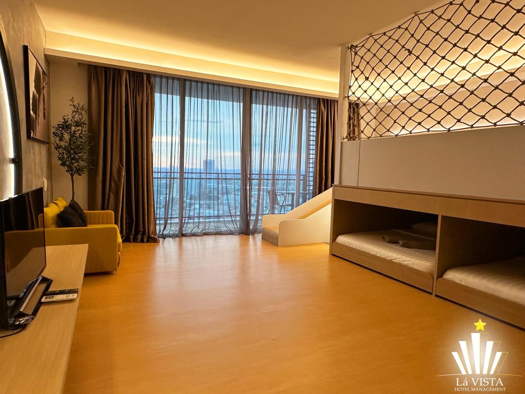The Shore Hotel & Residences By La Vista Malacca Exterior photo