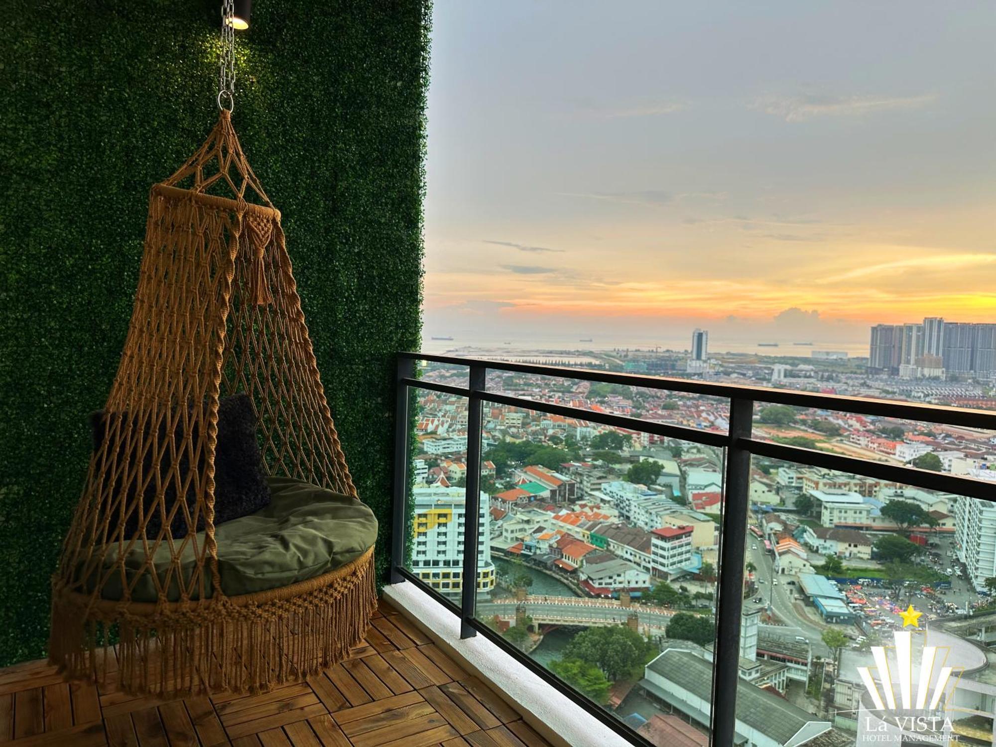 The Shore Hotel & Residences By La Vista Malacca Exterior photo
